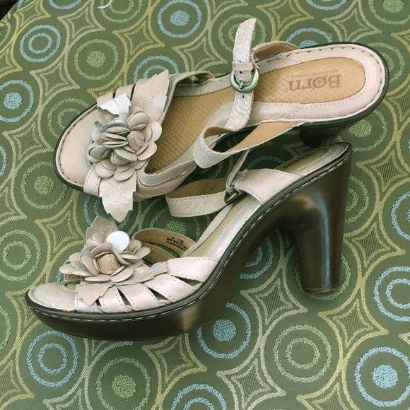 Born Flowered  Sandals - Picture 2 of 3